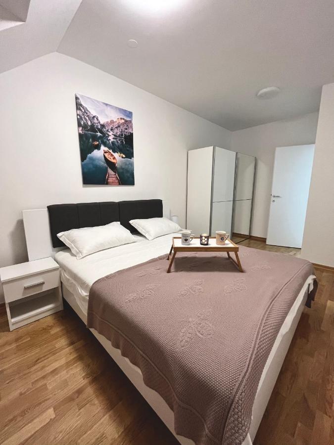 Apartman Anton Zagabria Esterno foto